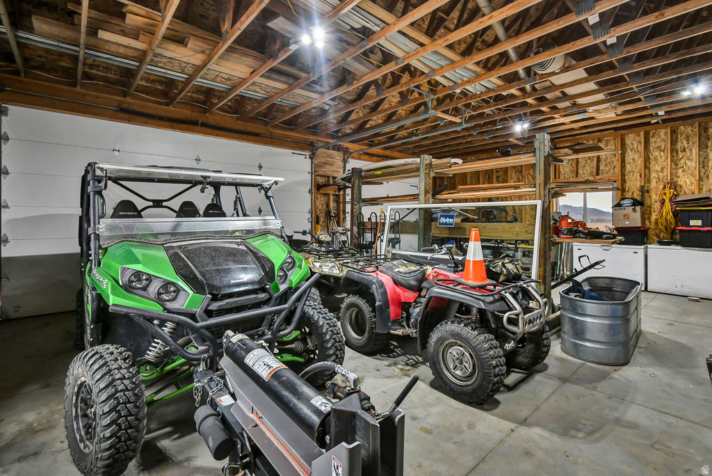 main property photo 50