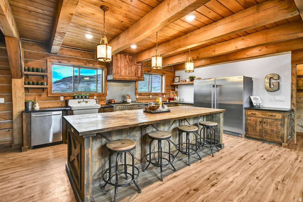main property photo 8