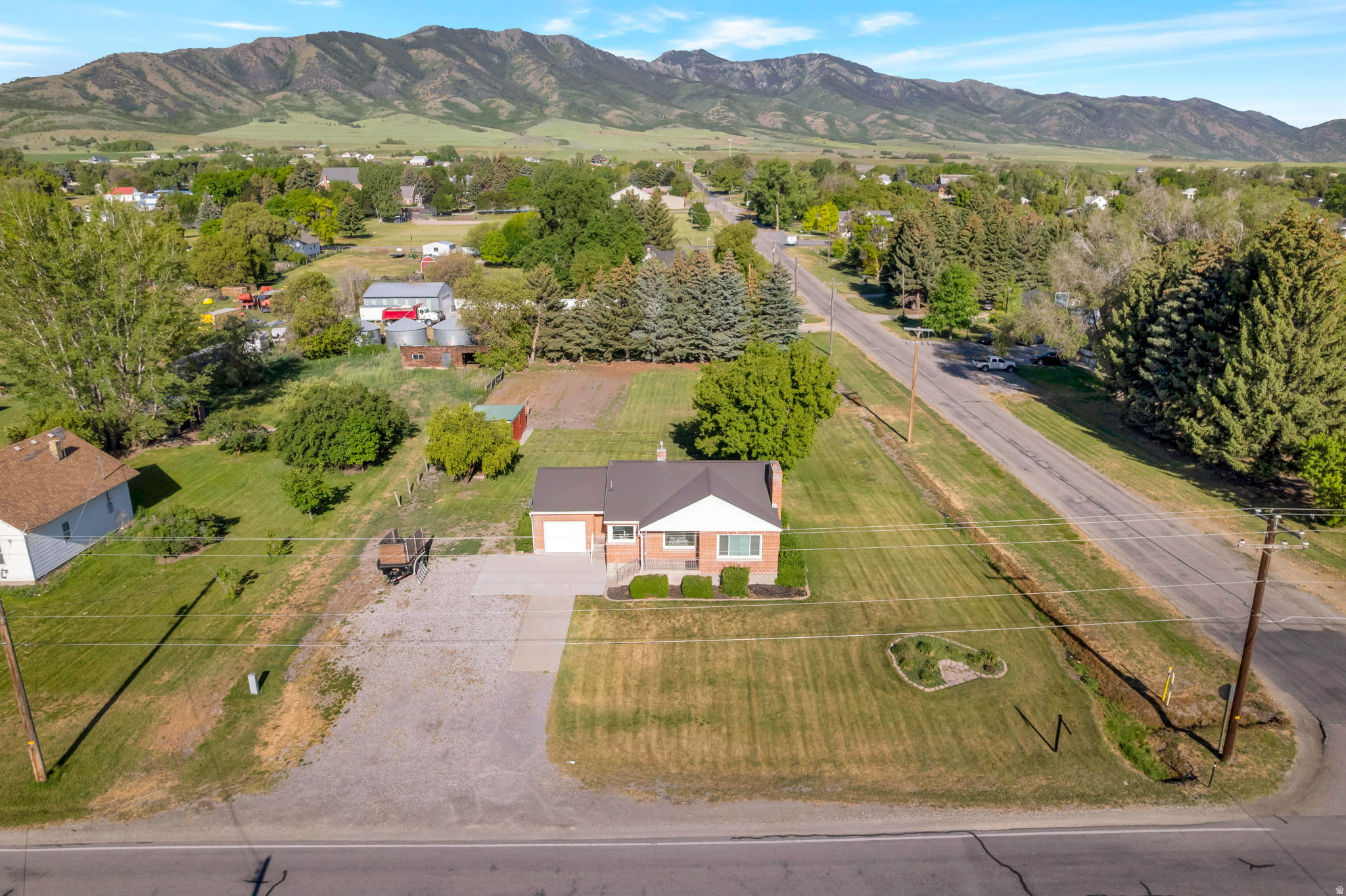 main property photo 20
