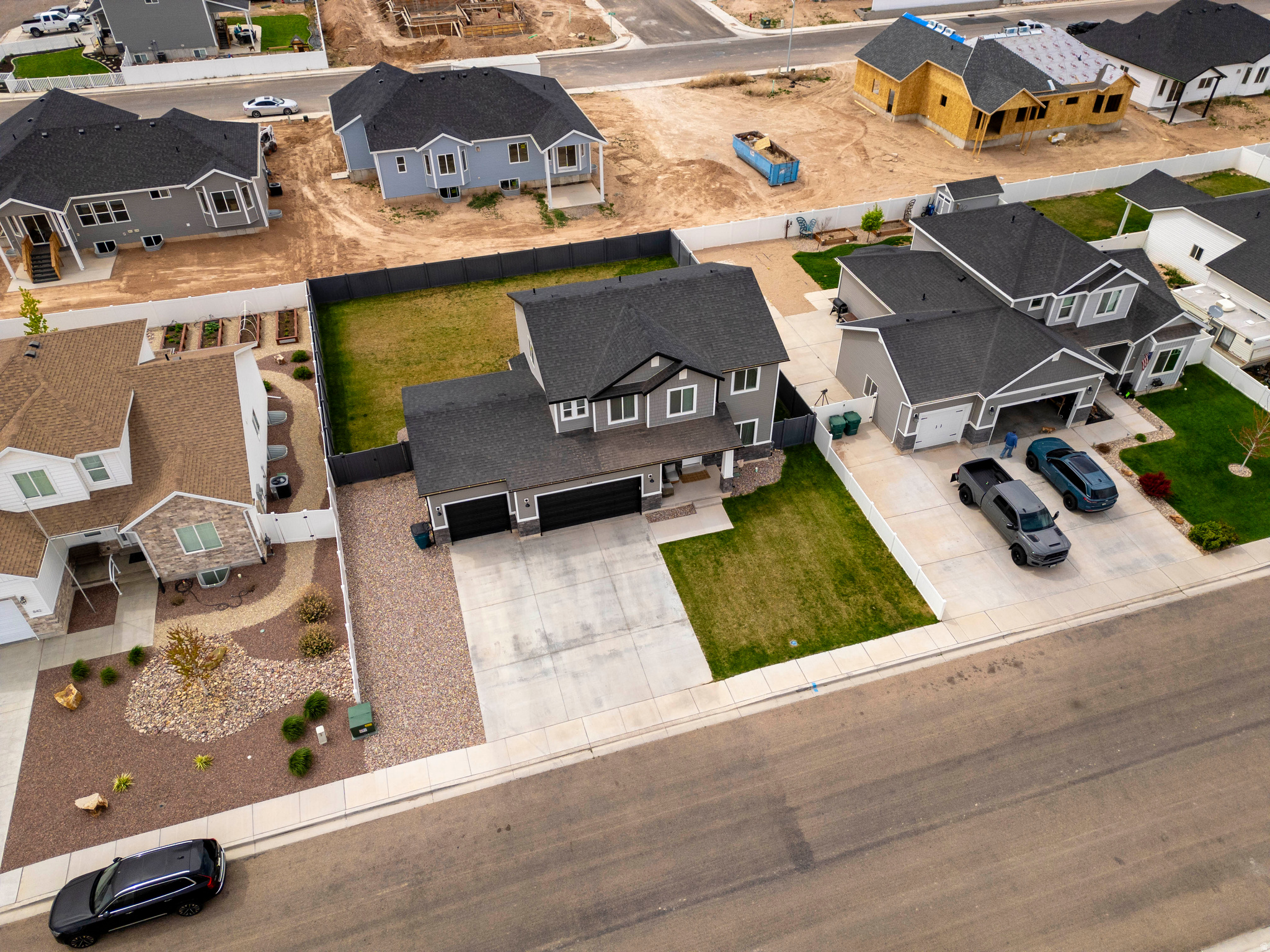 main property photo 35