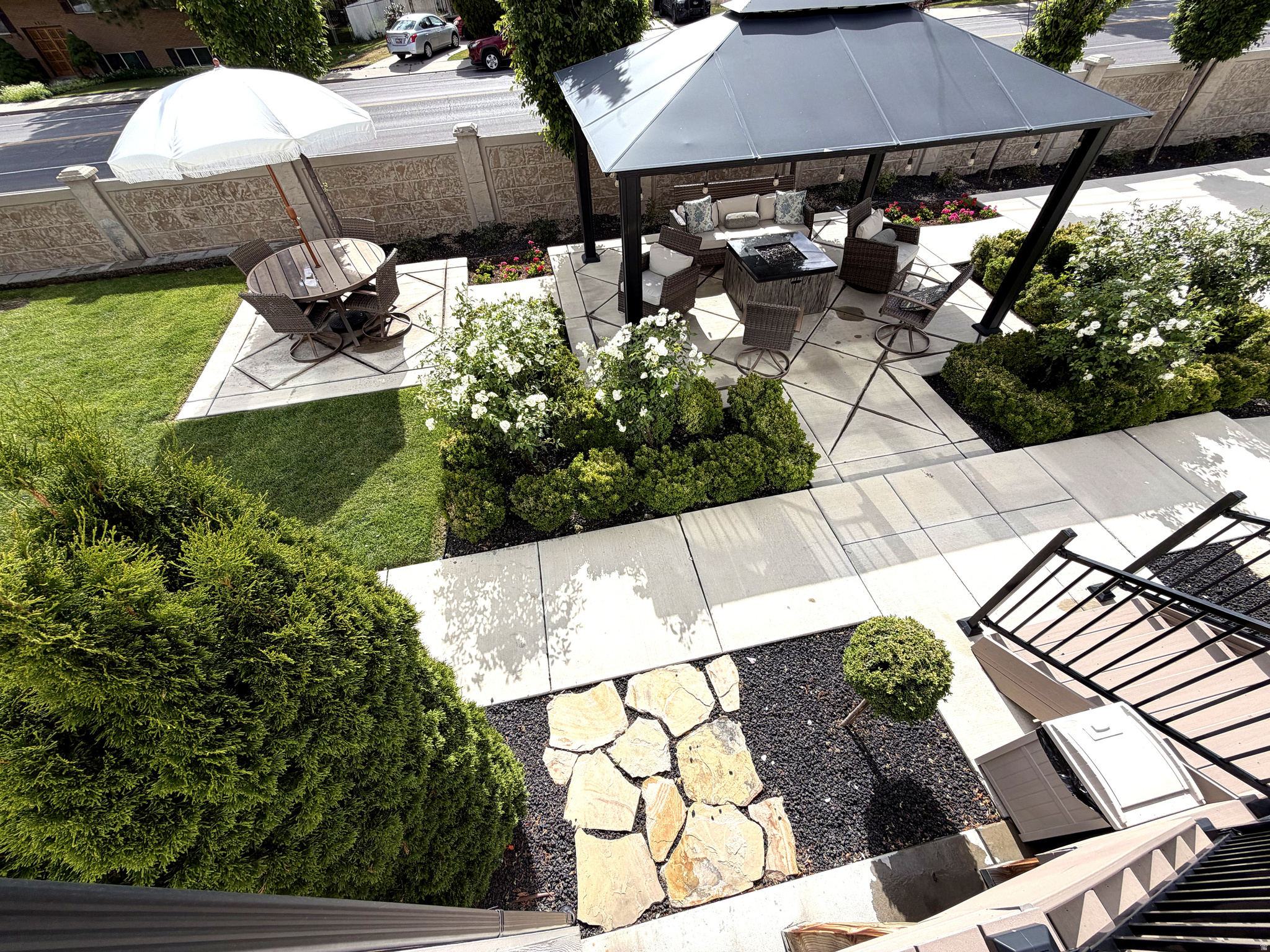 main property photo 41