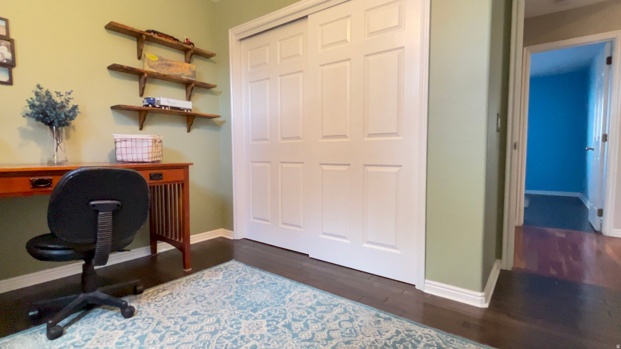 main property photo 33