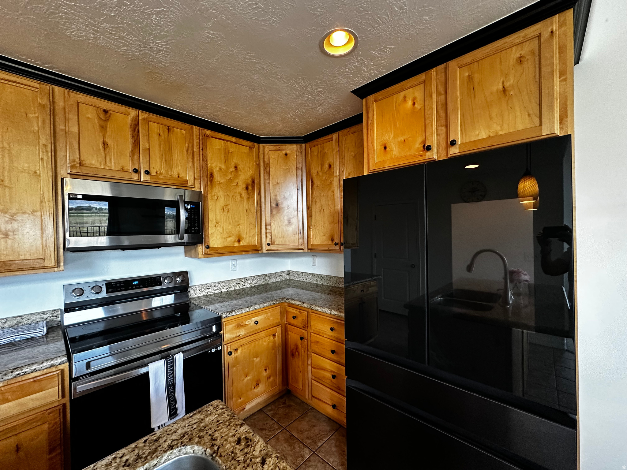 main property photo 26