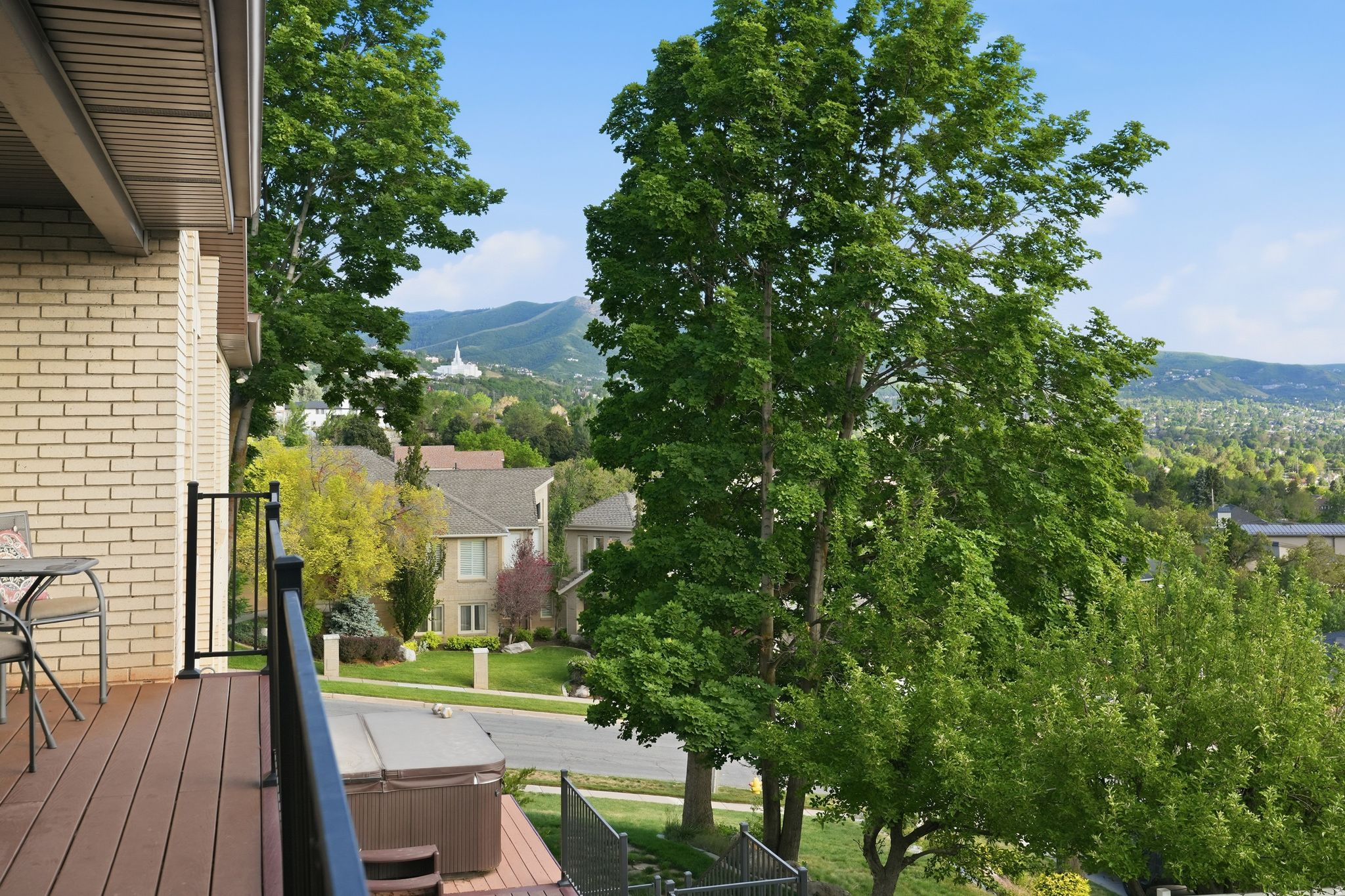 main property photo 33