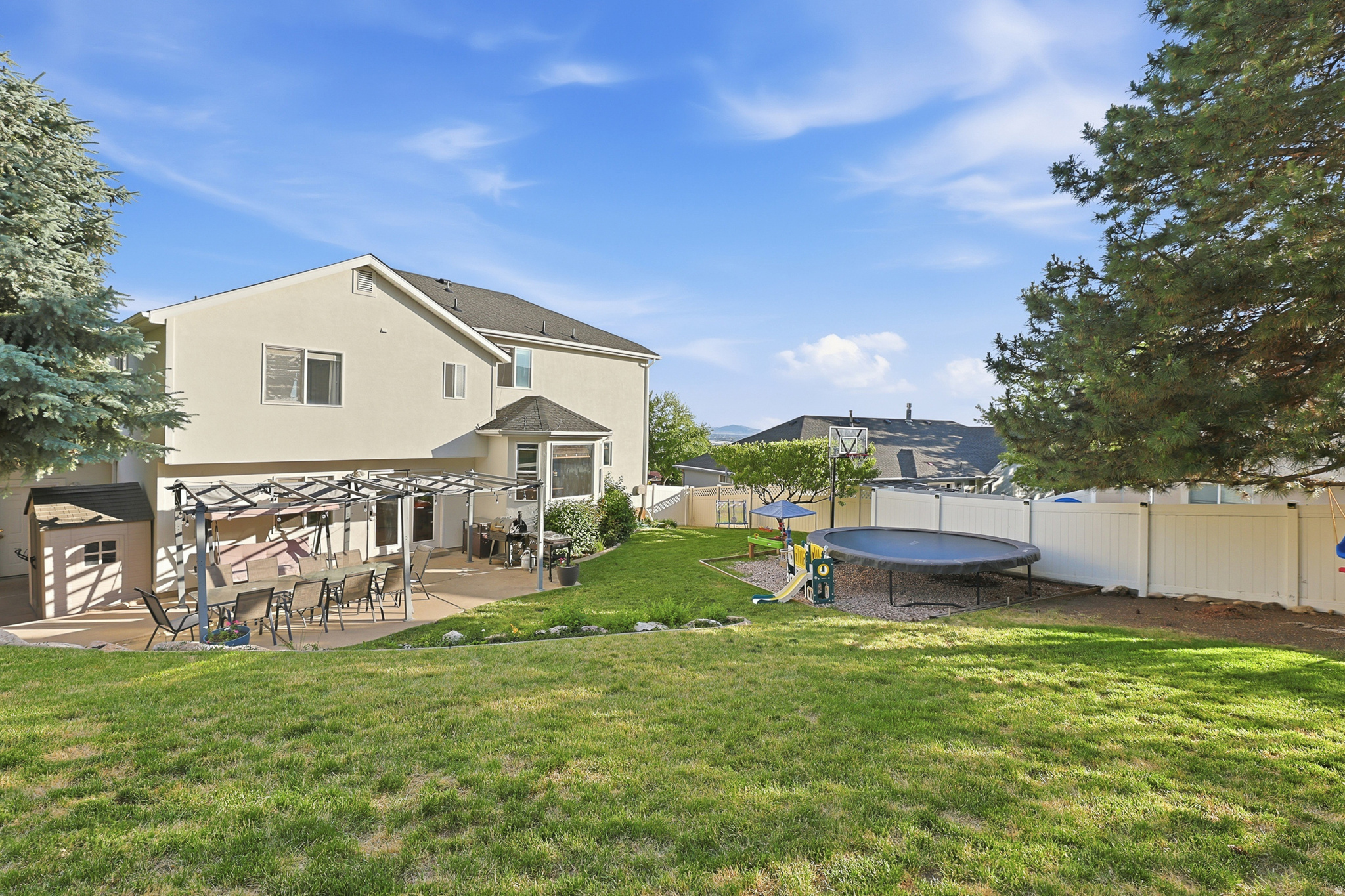 main property photo 50