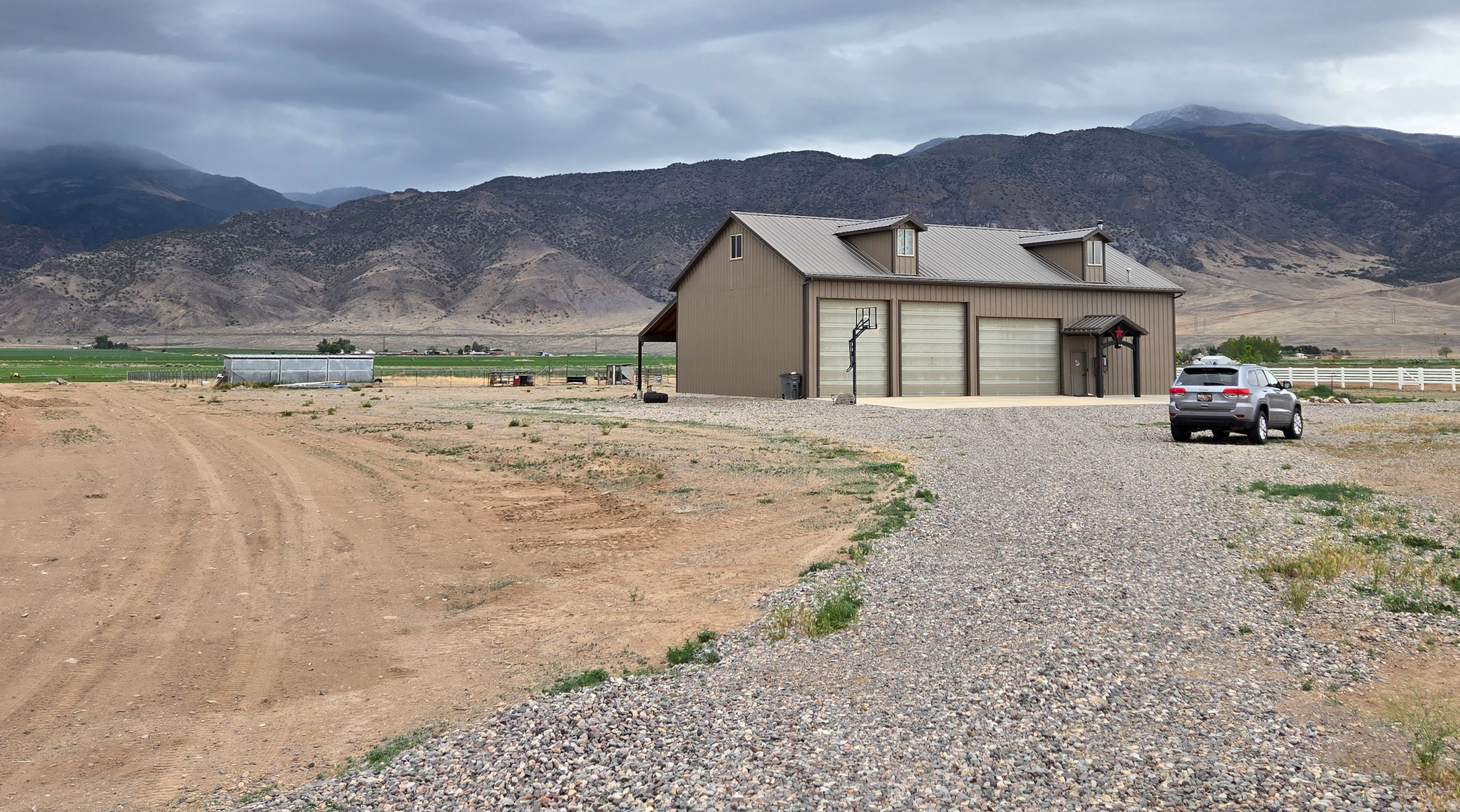 main property photo 39