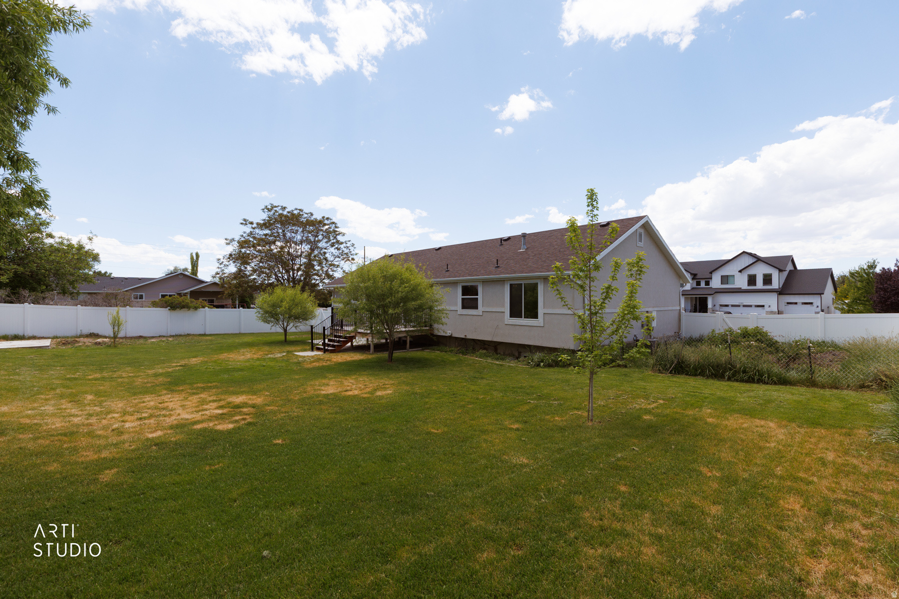 main property photo 39