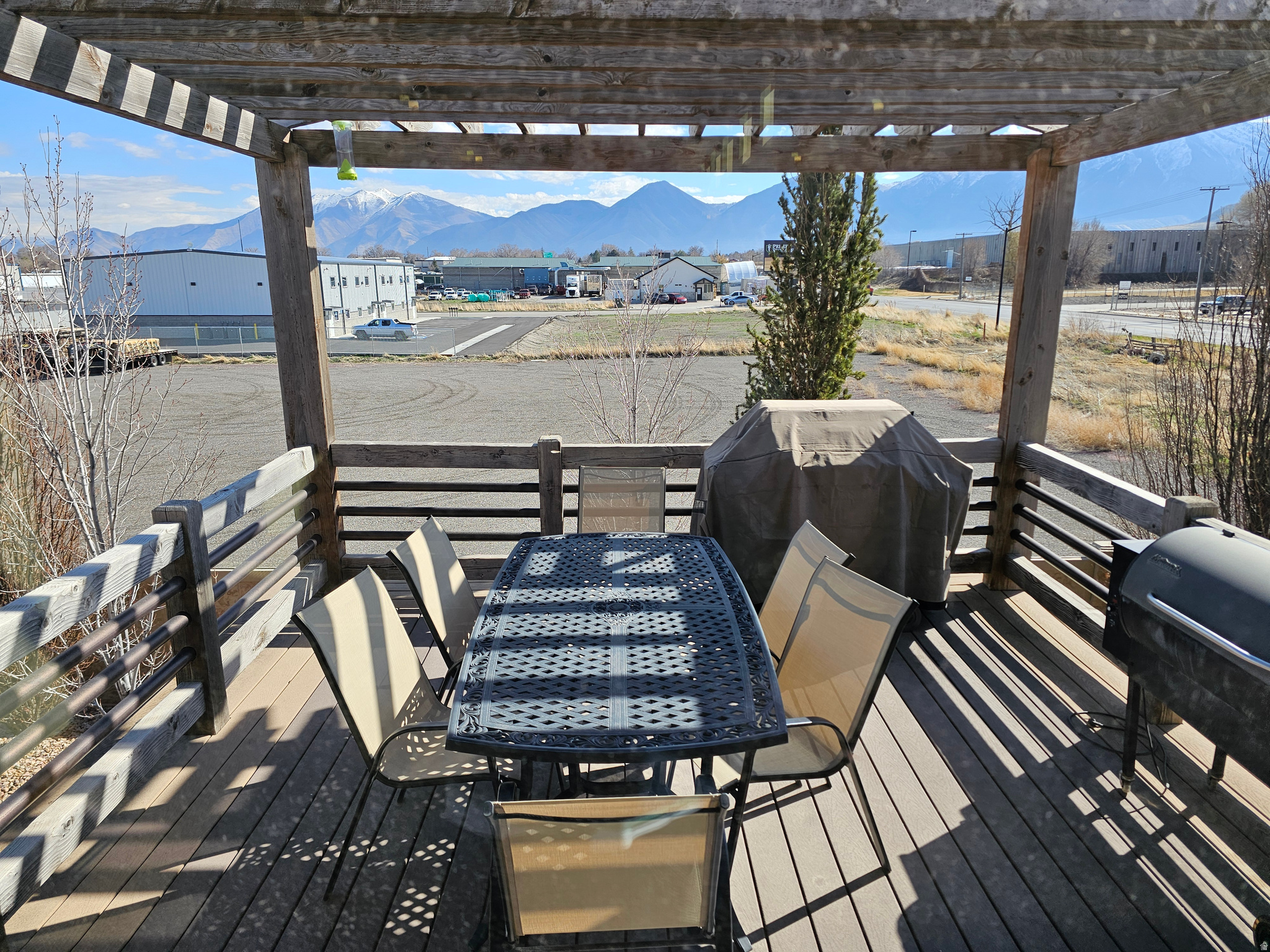 main property photo 33