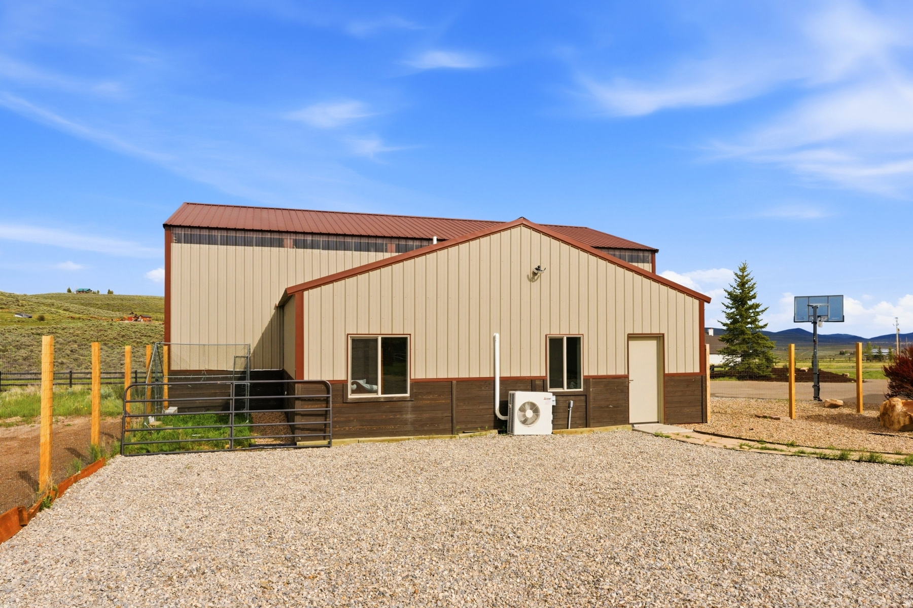 main property photo 80