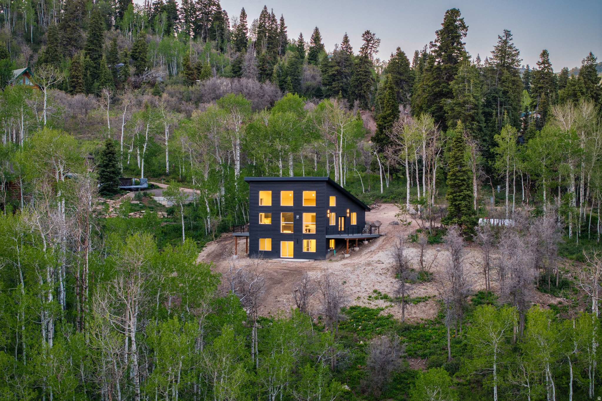 main property photo 24