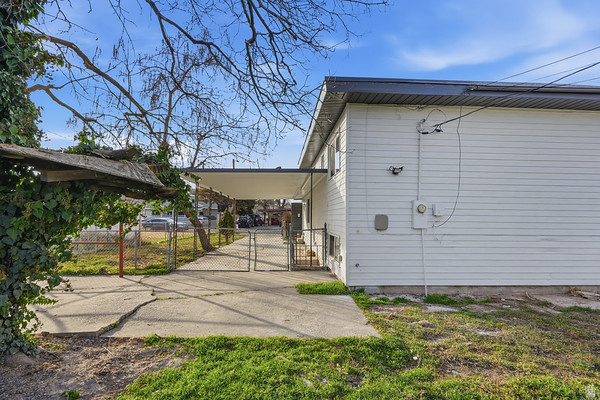 main property photo 36