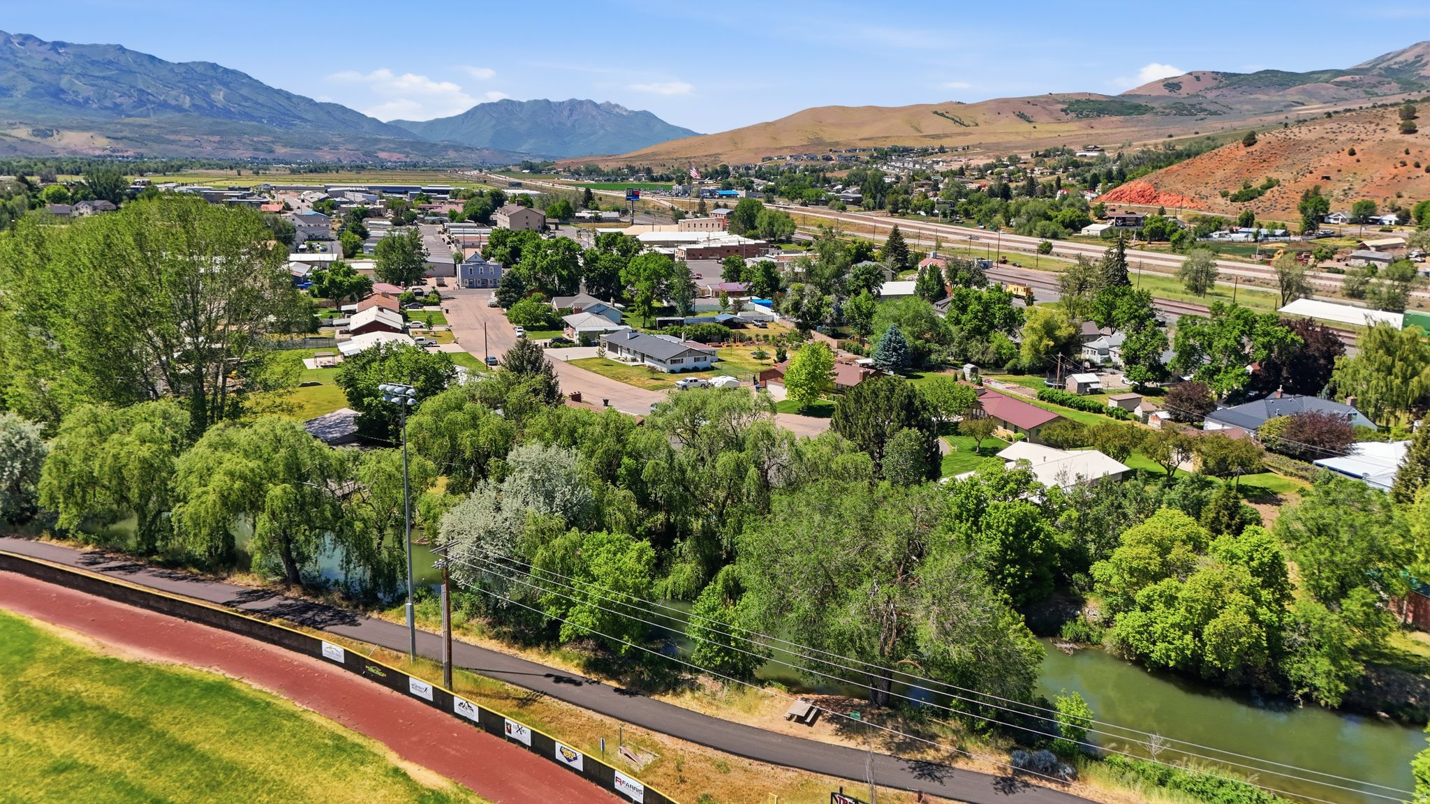 main property photo 46