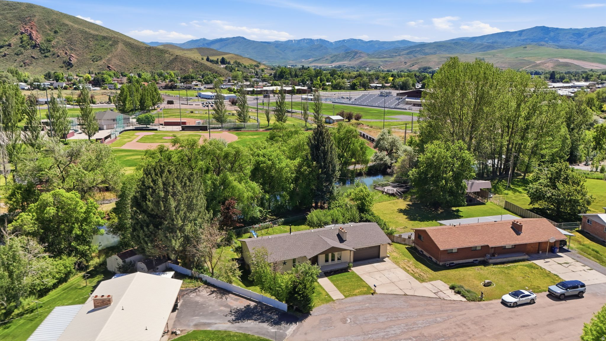main property photo 47