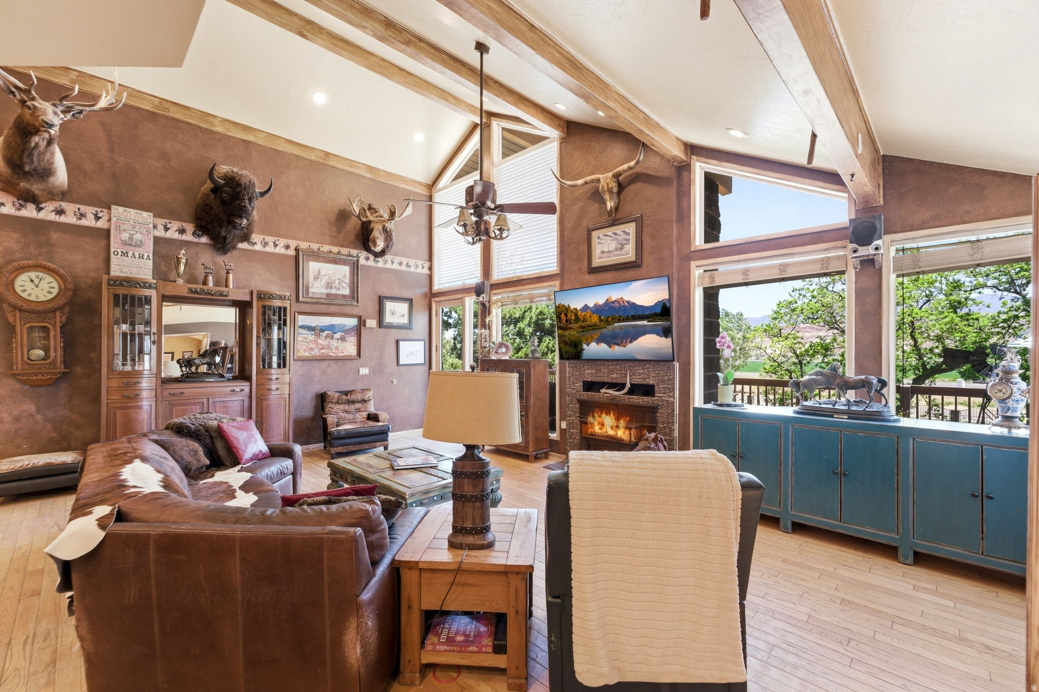 main property photo 12
