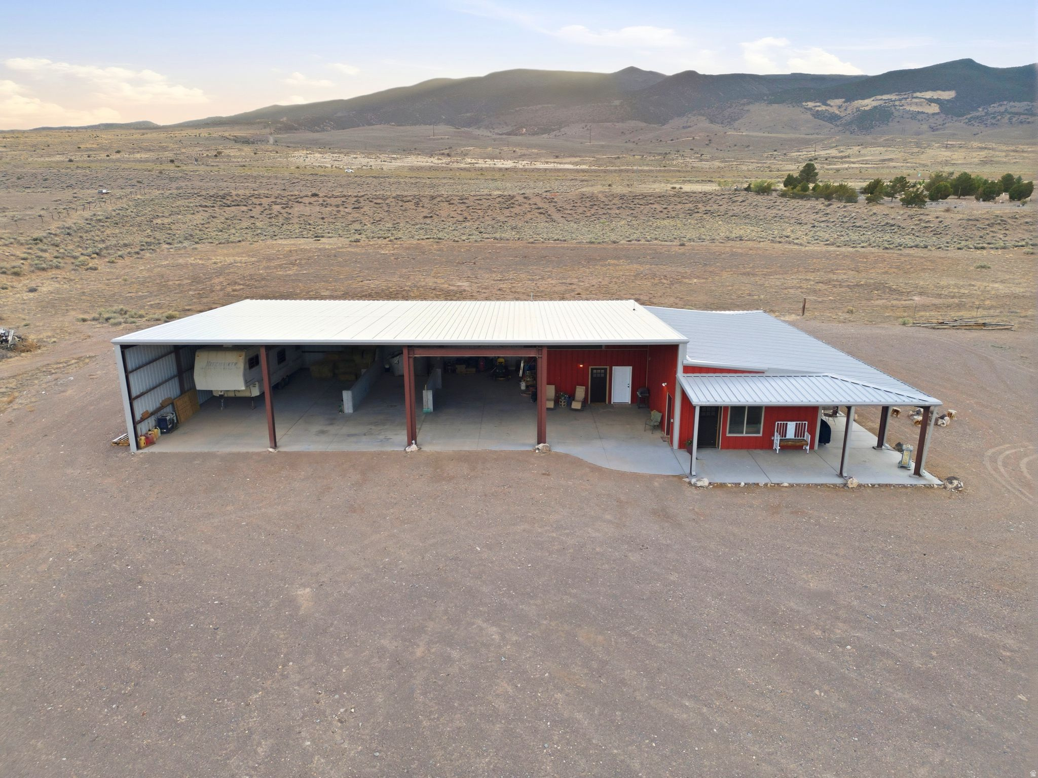 main property photo 33