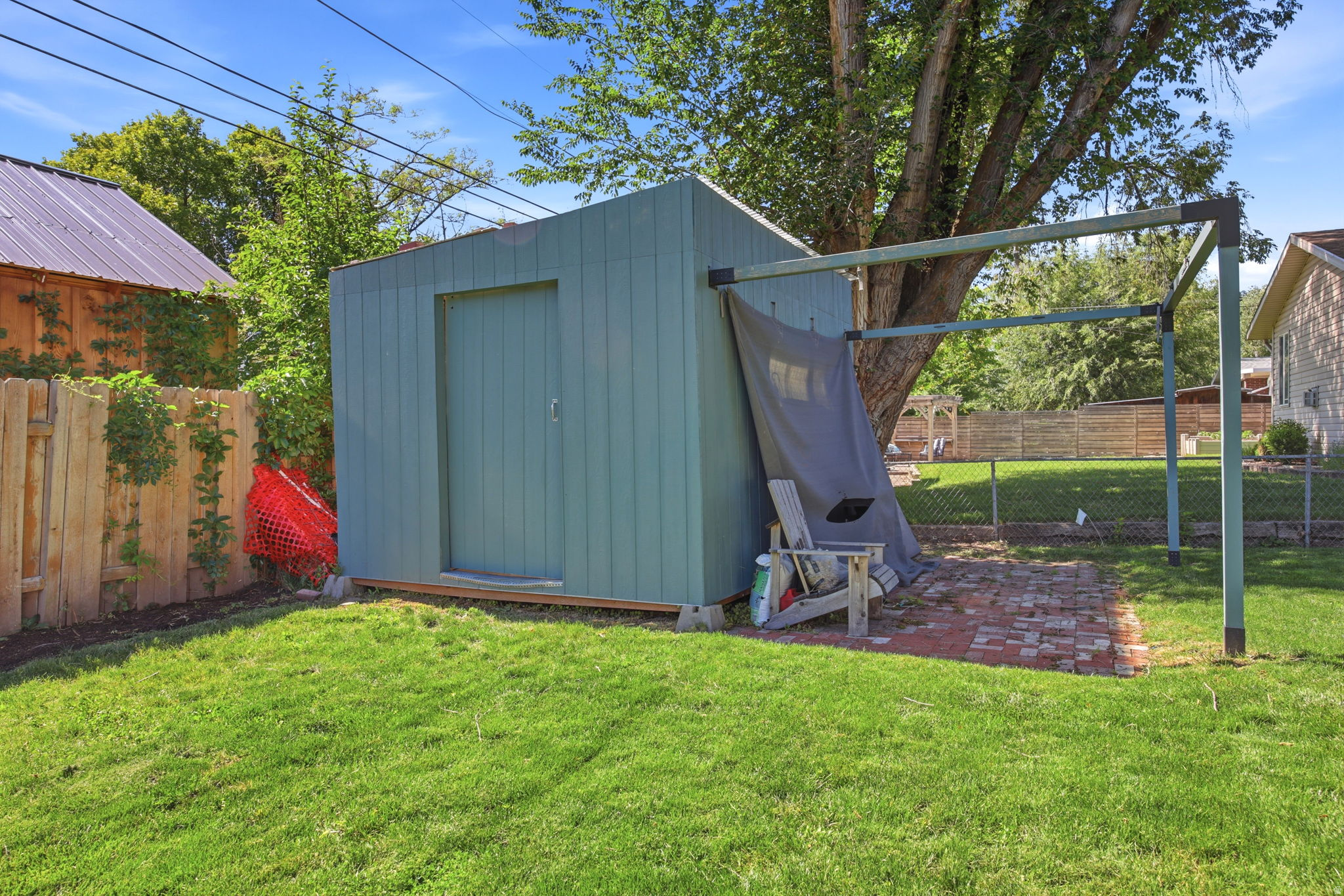 main property photo 29