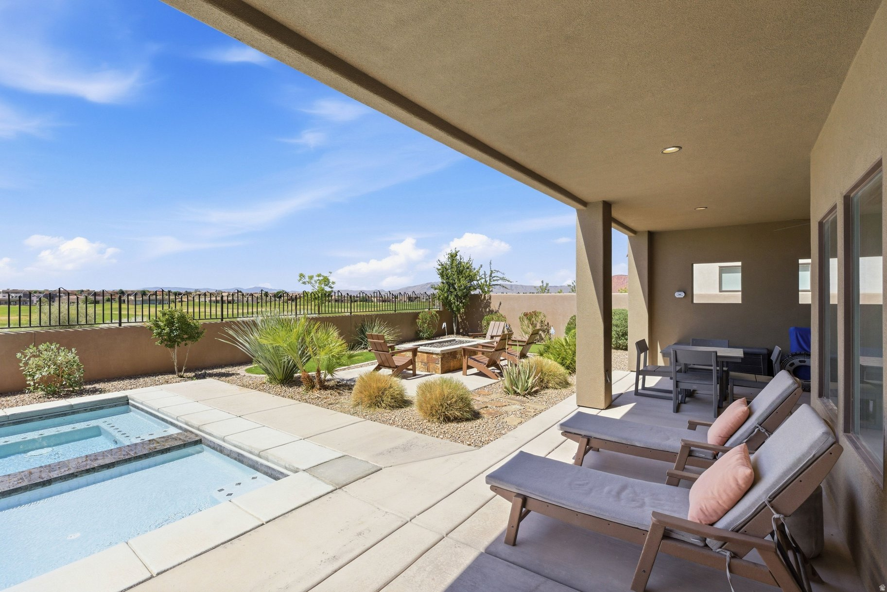 main property photo 60