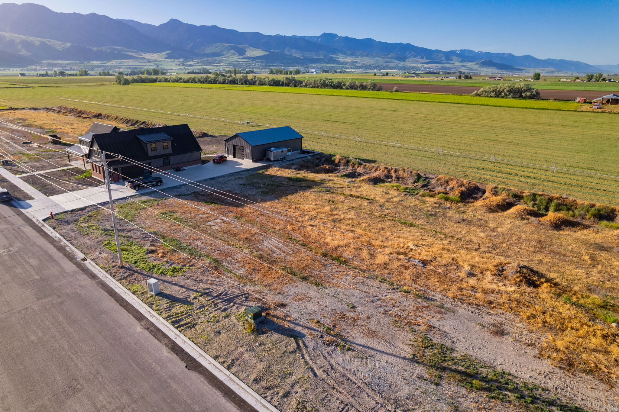 main property photo 14