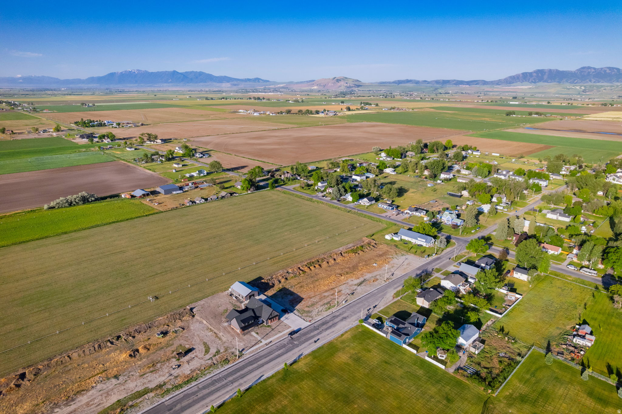main property photo 18