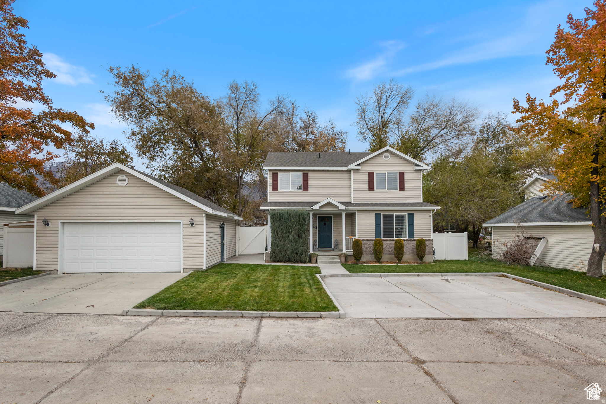 main property photo 1
