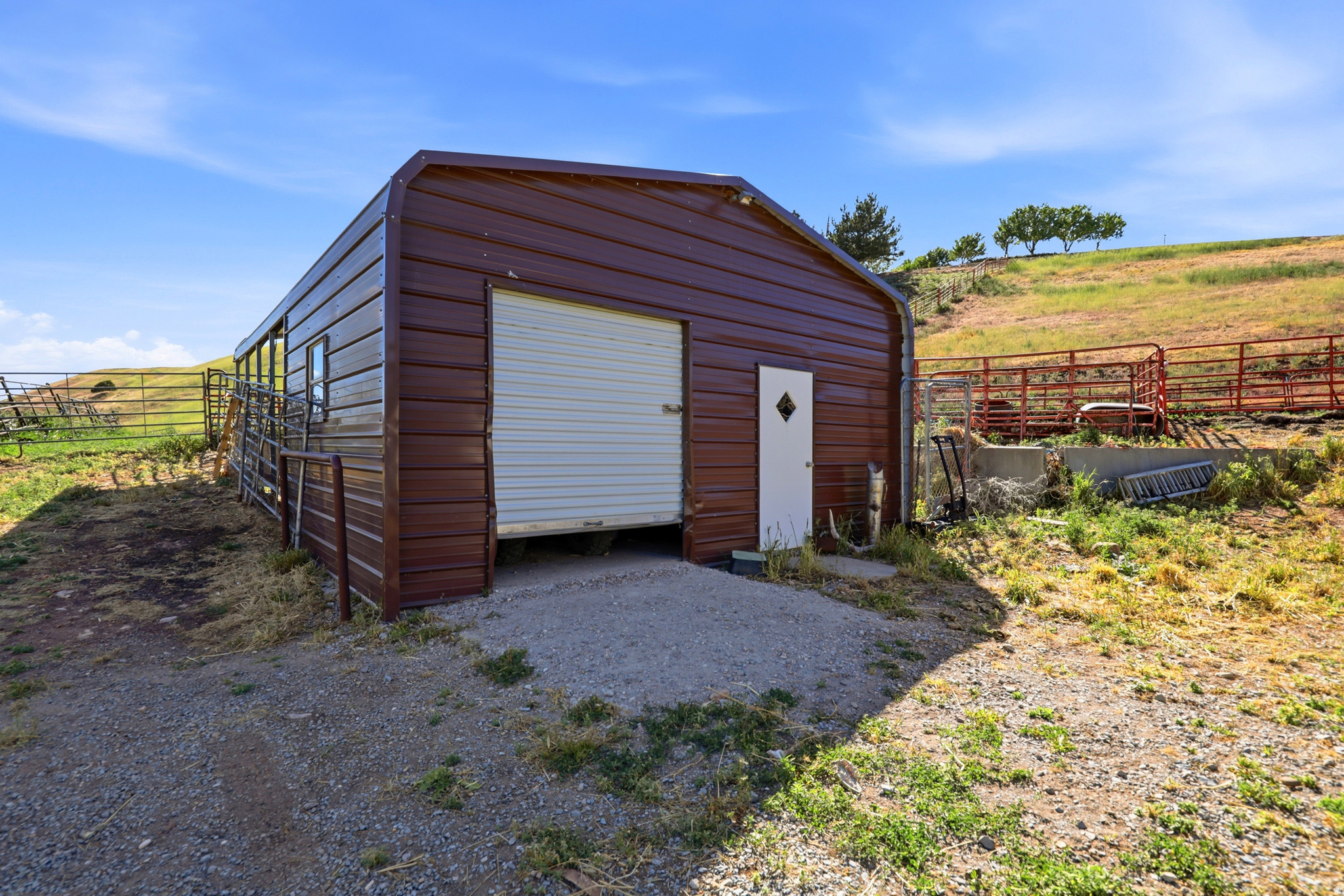 main property photo 39