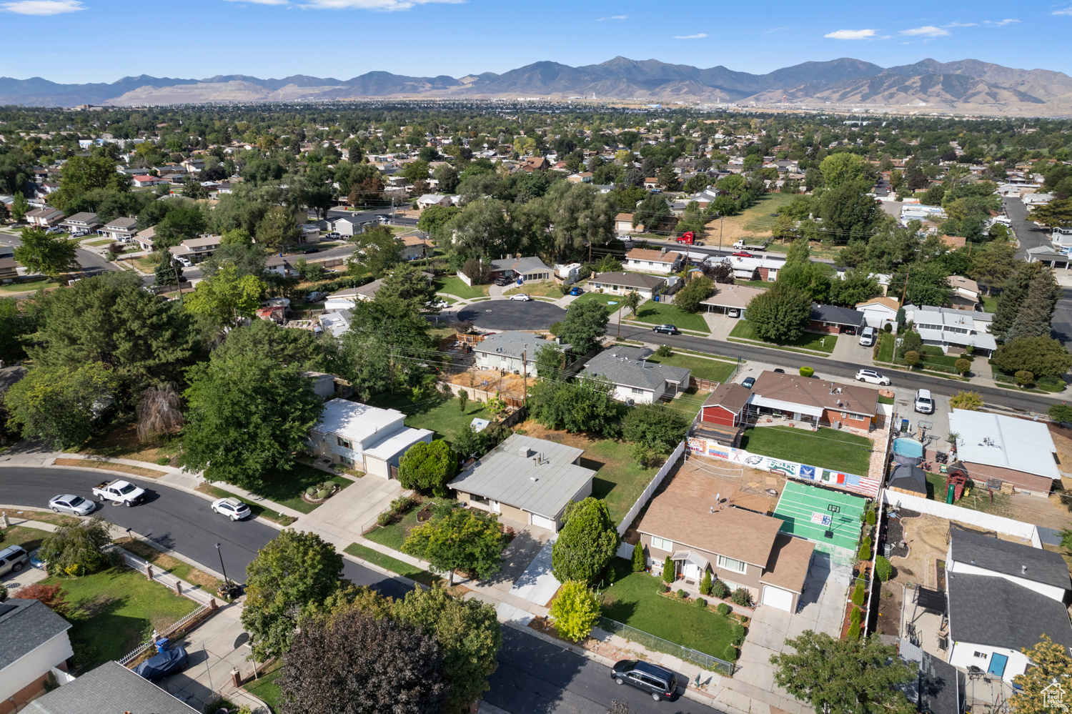 main property photo 19
