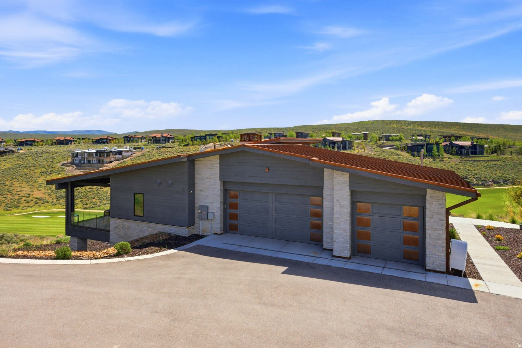 main property photo 71