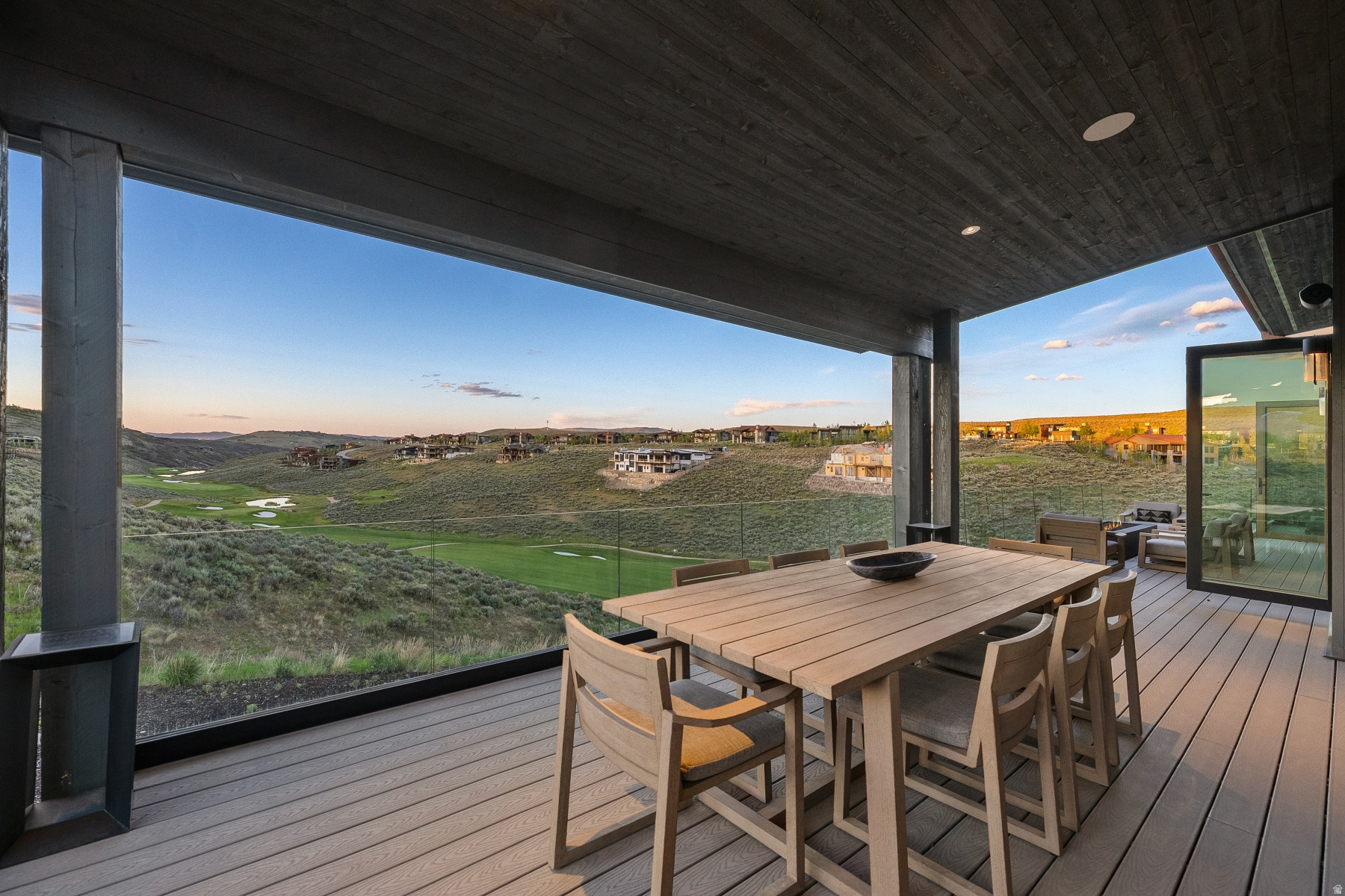main property photo 78