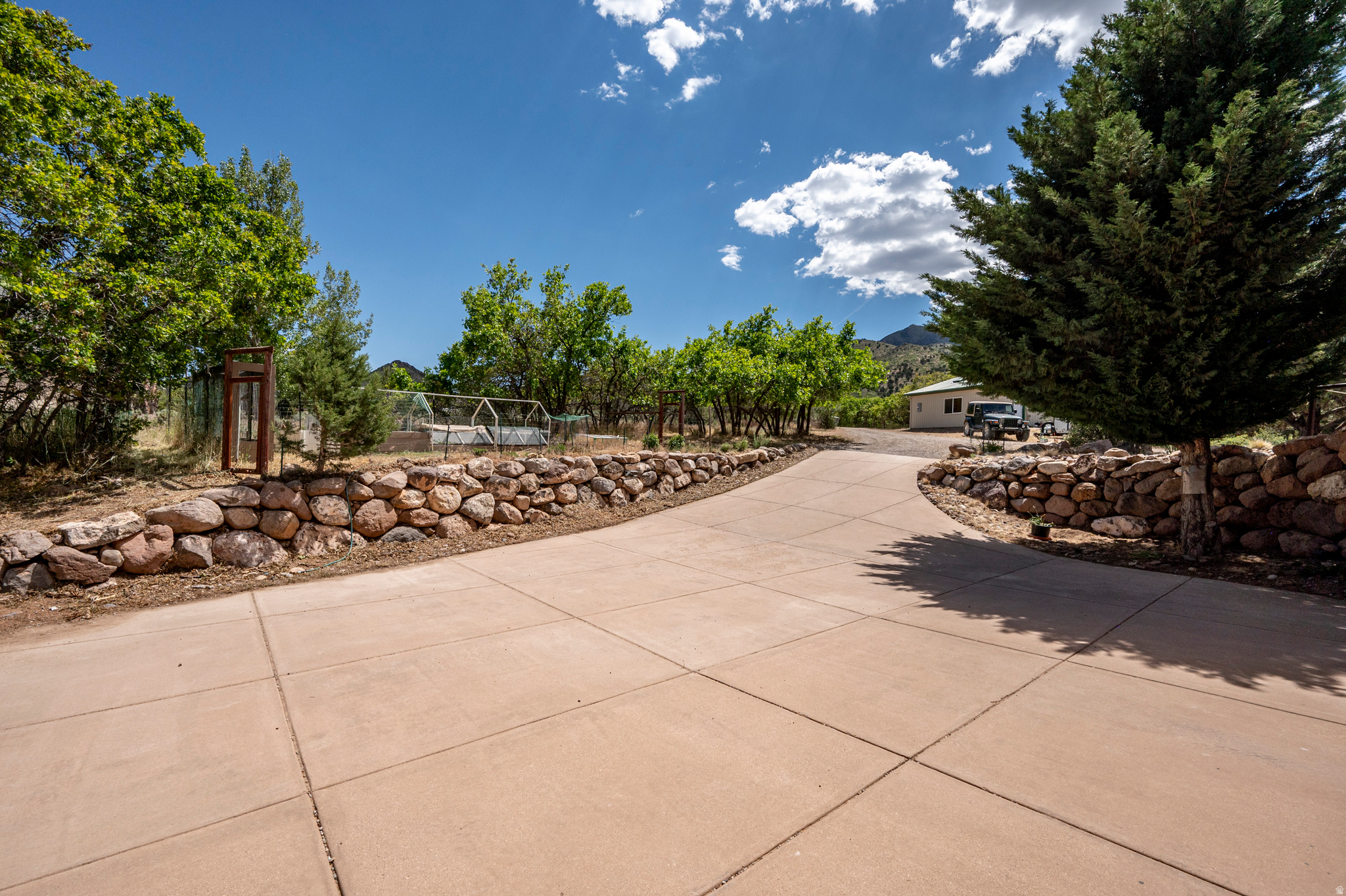 main property photo 74