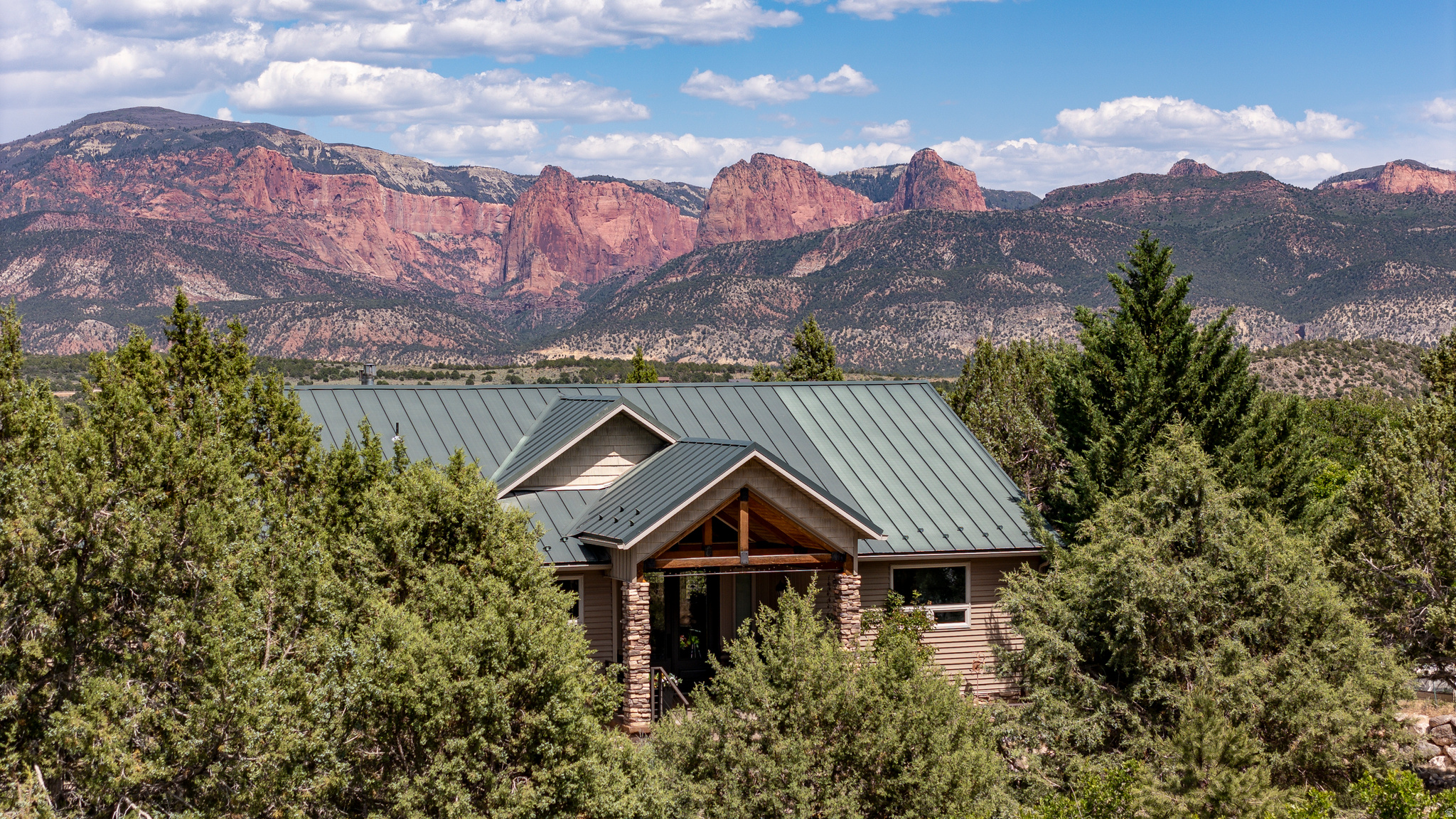 main property photo 78
