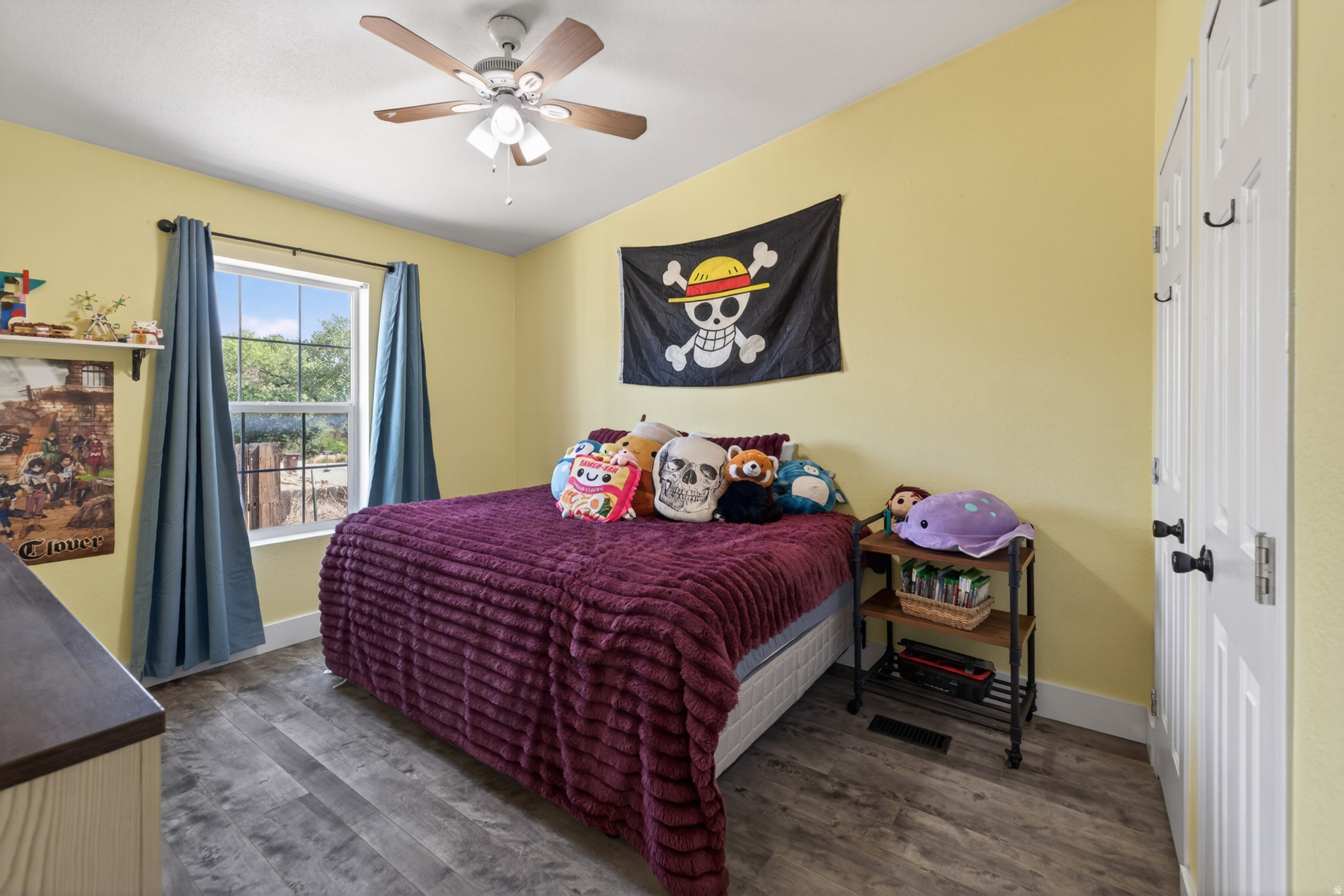 main property photo 23