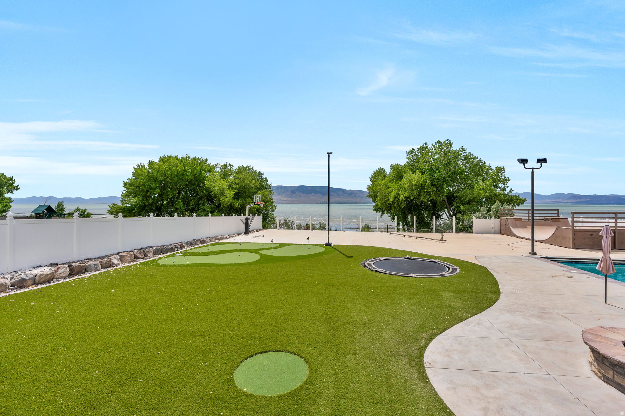 main property photo 59