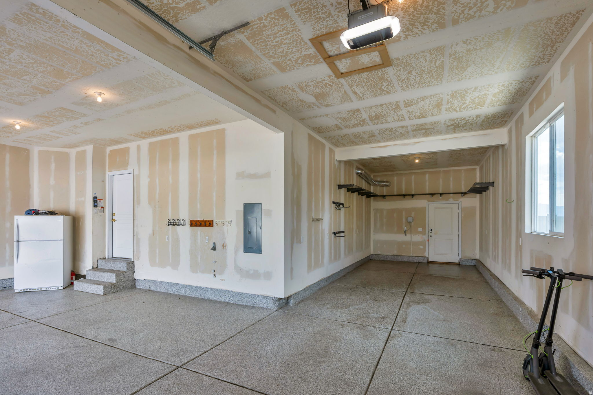 main property photo 66