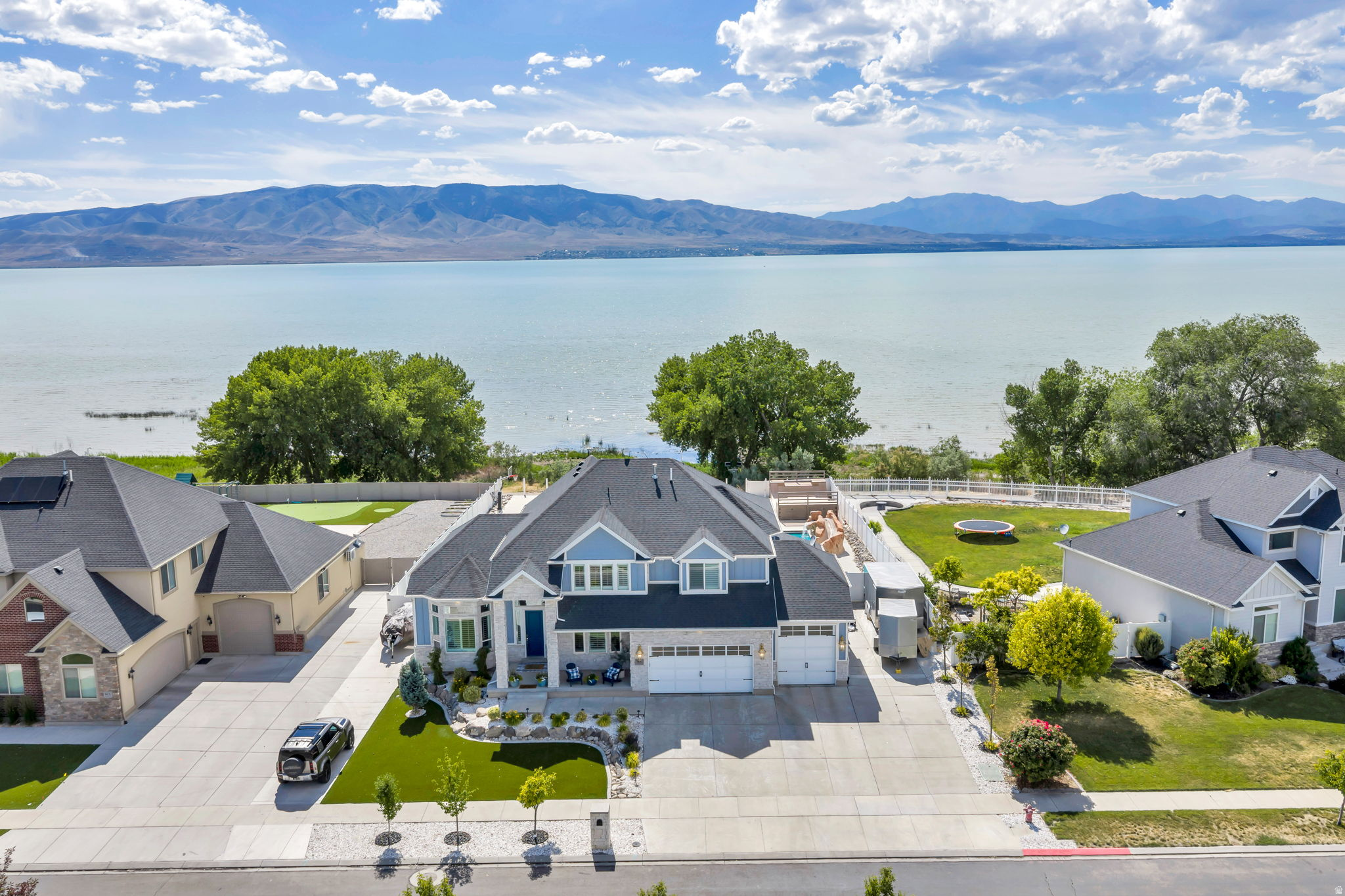 main property photo 67