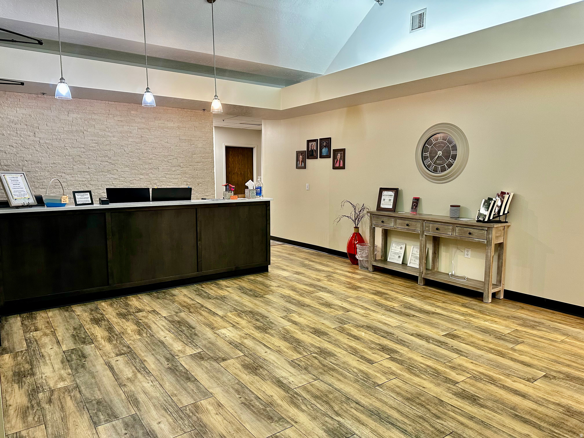main property photo 49