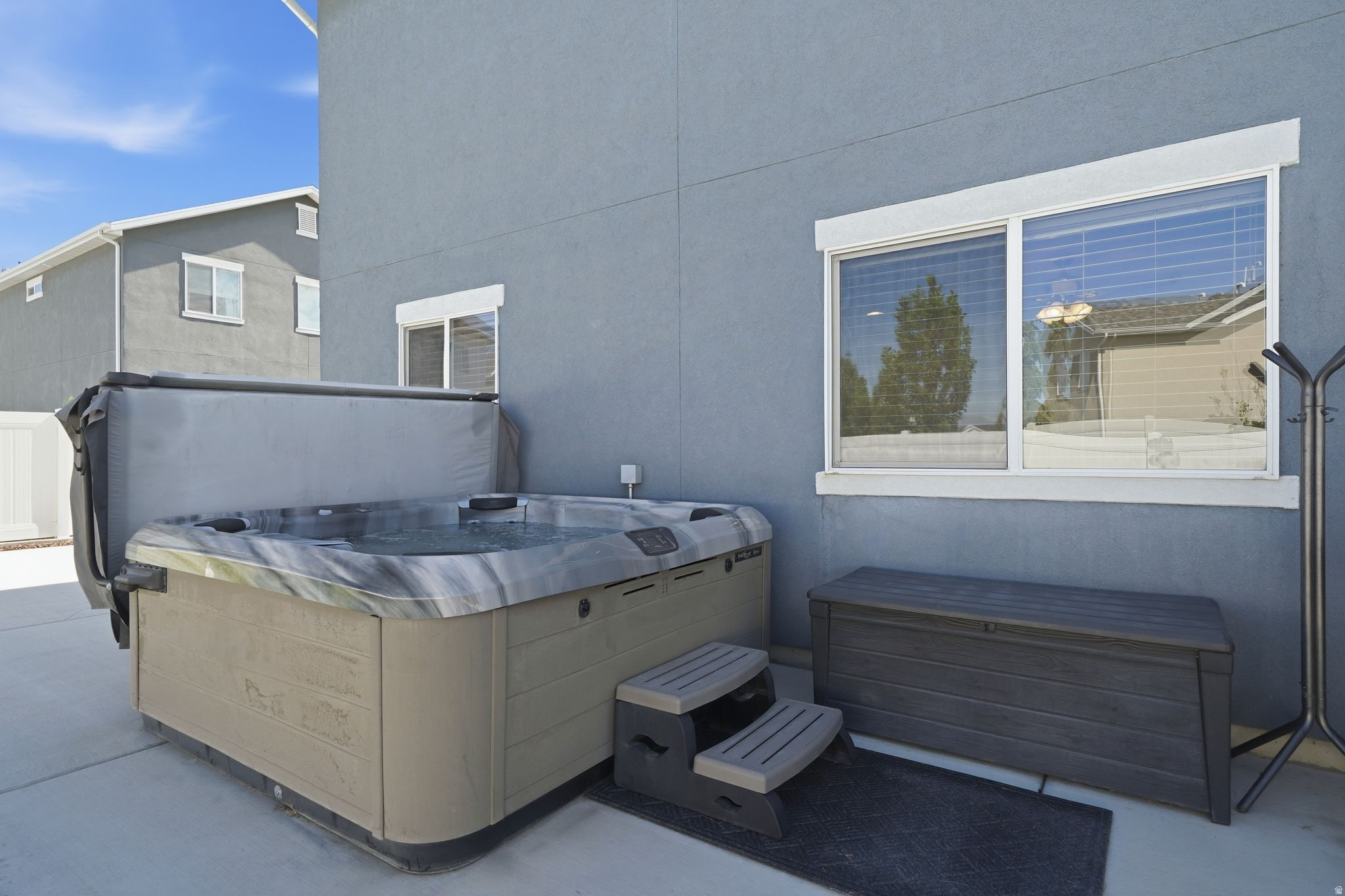 main property photo 29