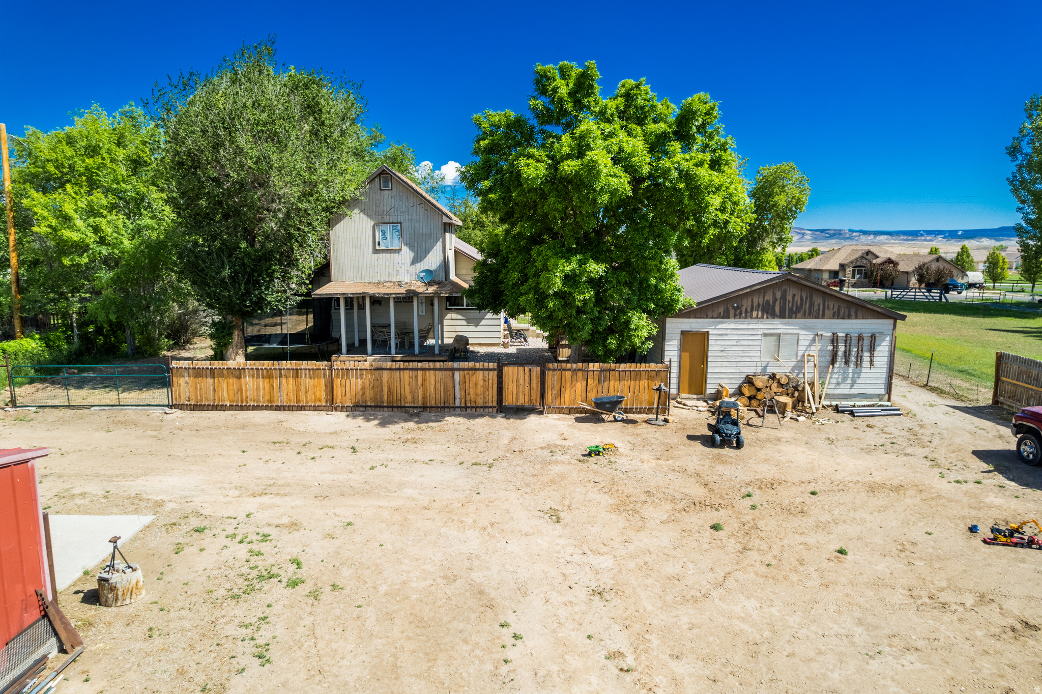main property photo 30