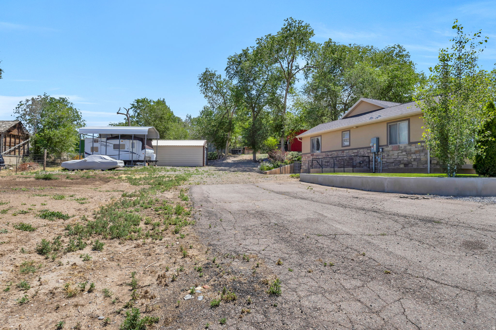 main property photo 42