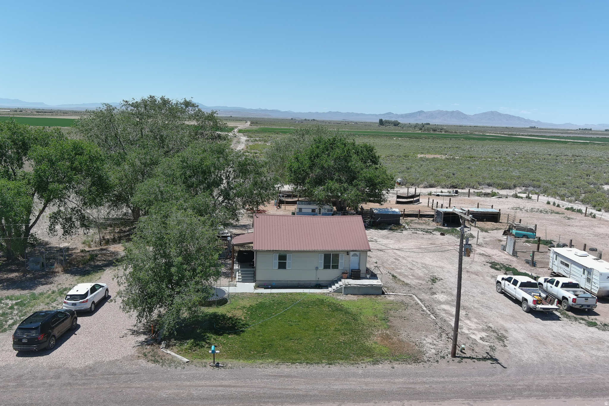 main property photo 34