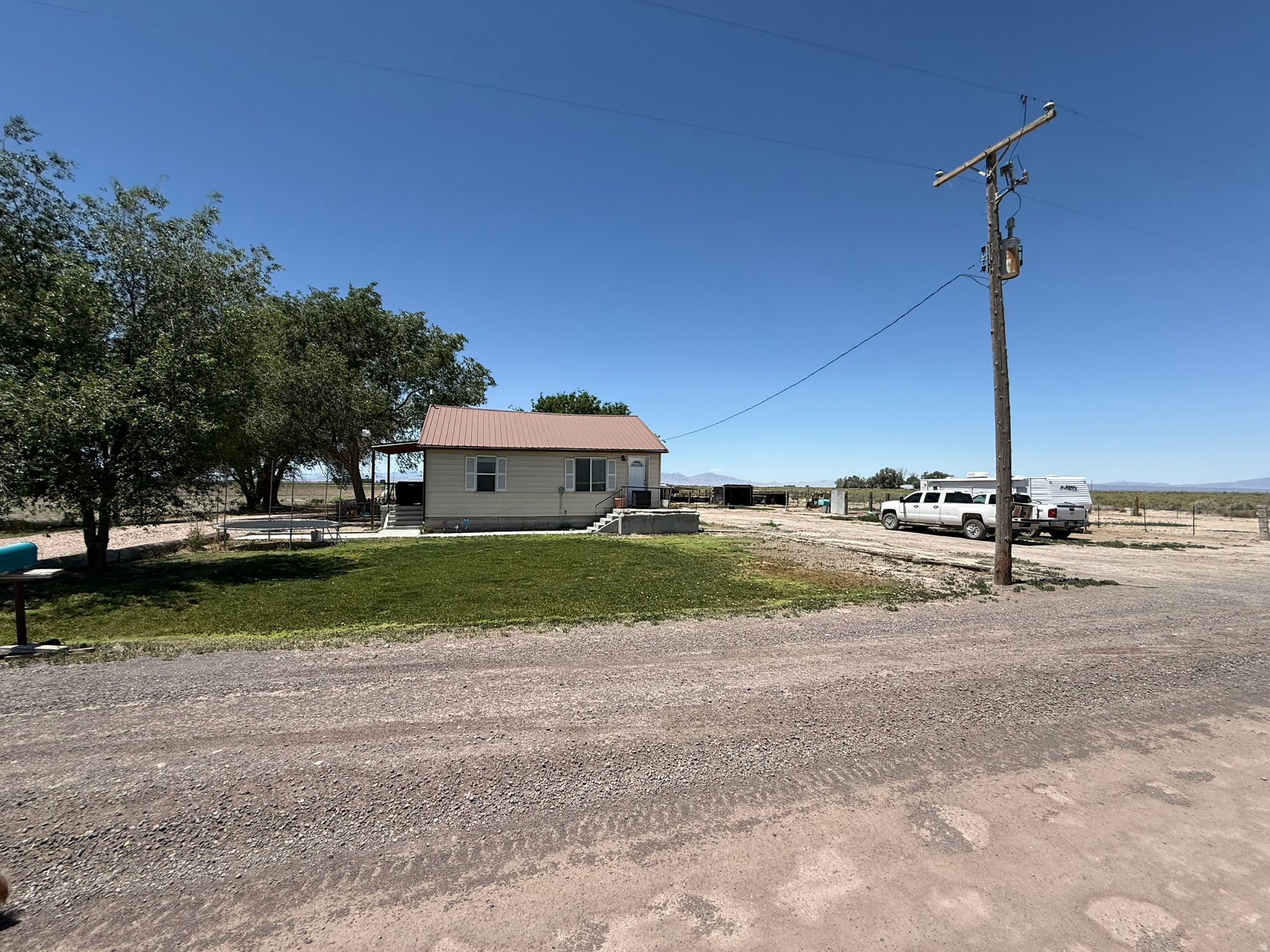 main property photo 35