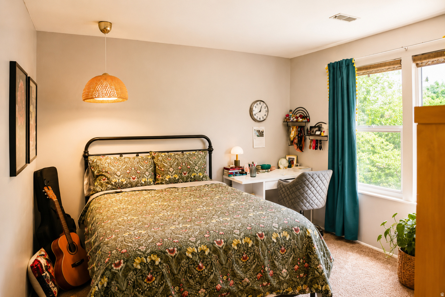 main property photo 32