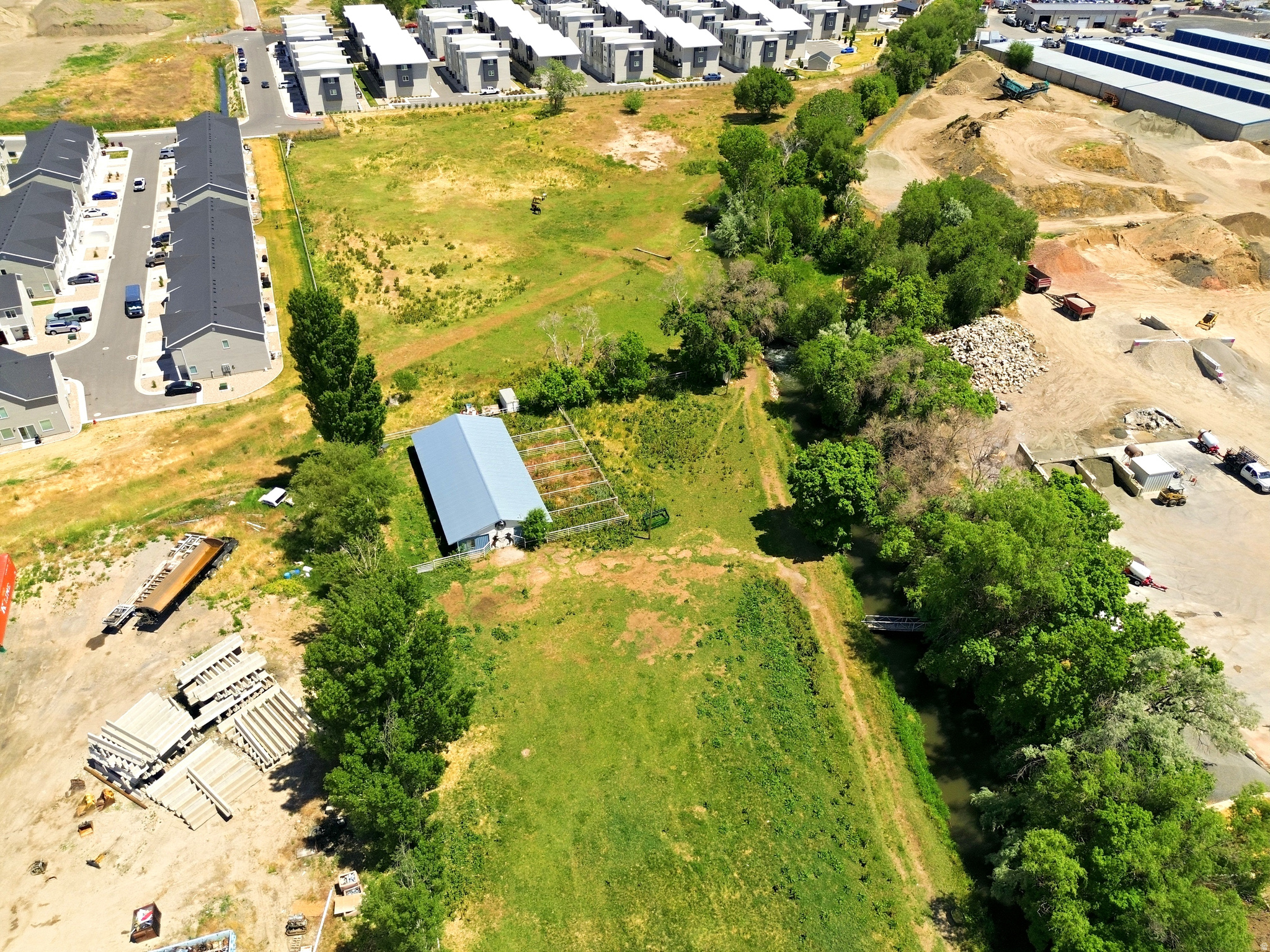 main property photo 6