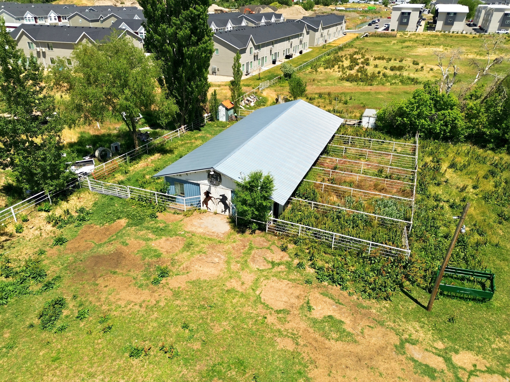 main property photo 7