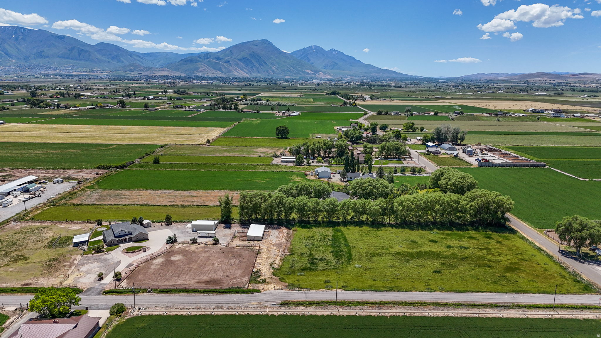 main property photo 25