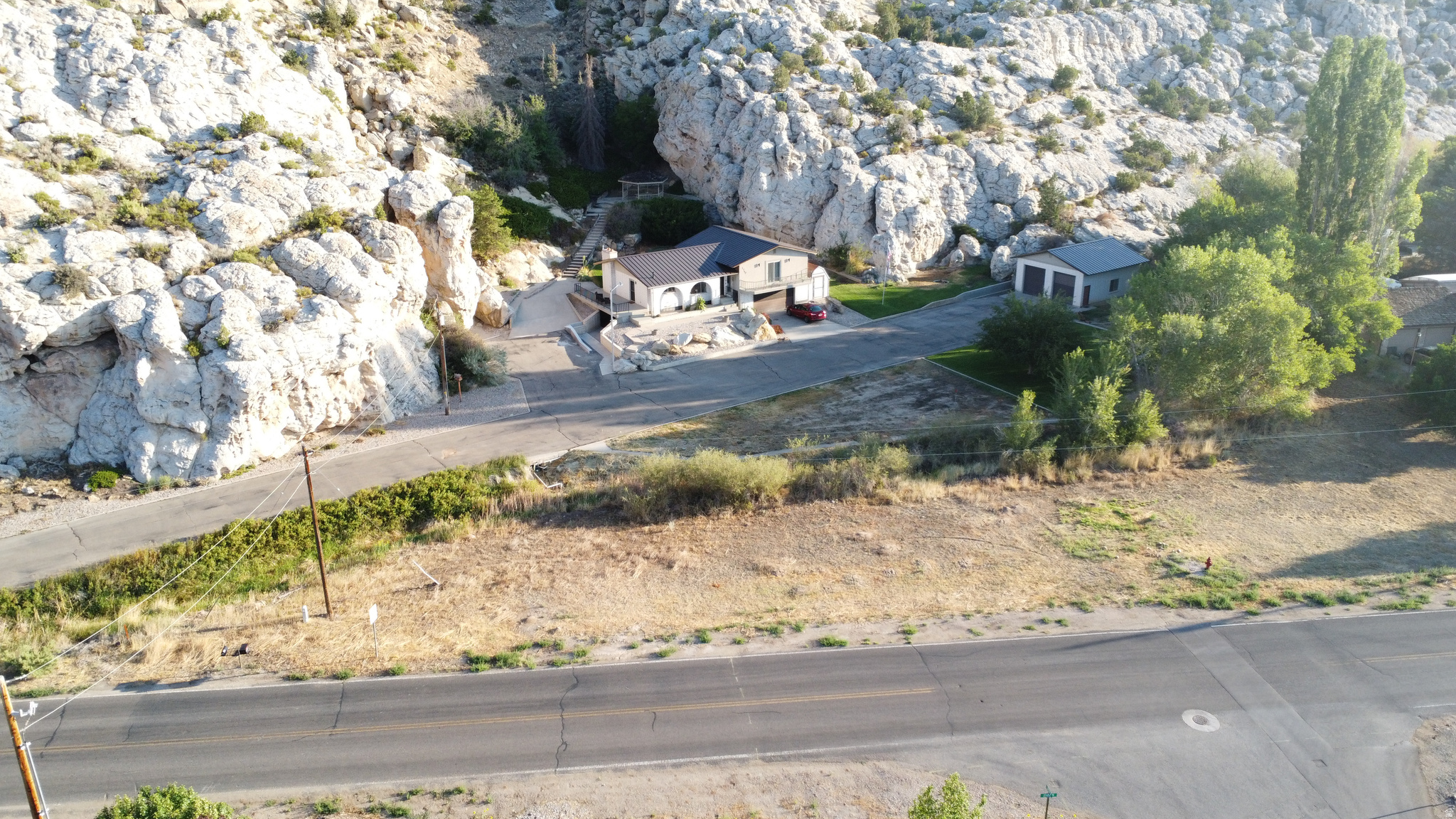 main property photo 18