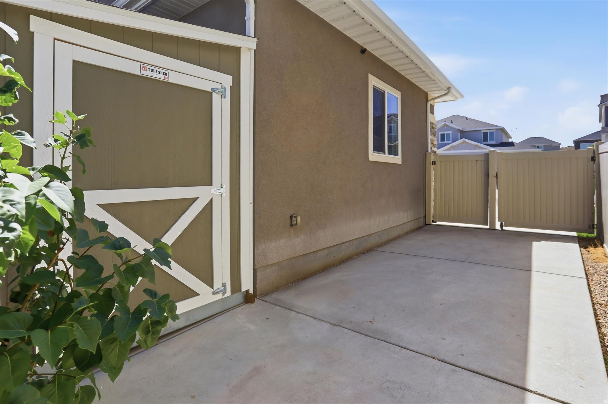 main property photo 63