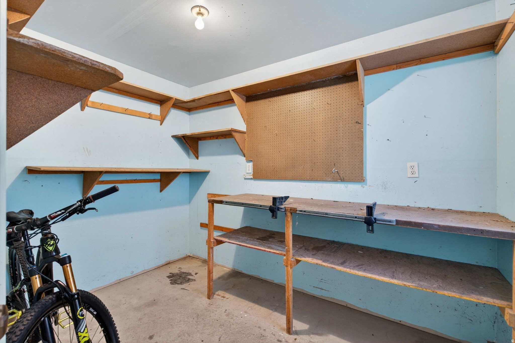 main property photo 60