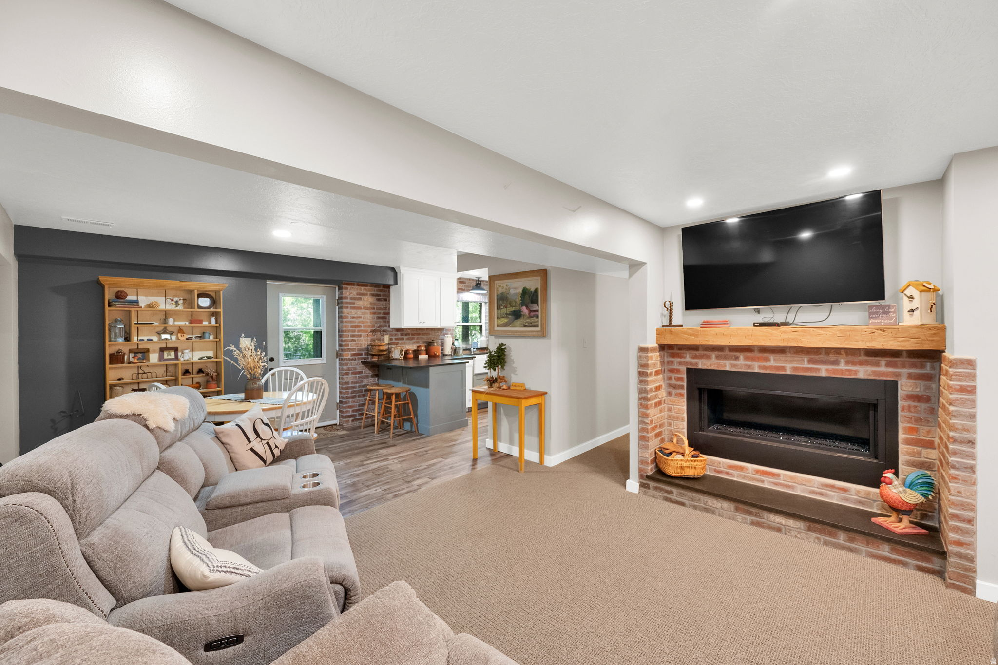 main property photo 137