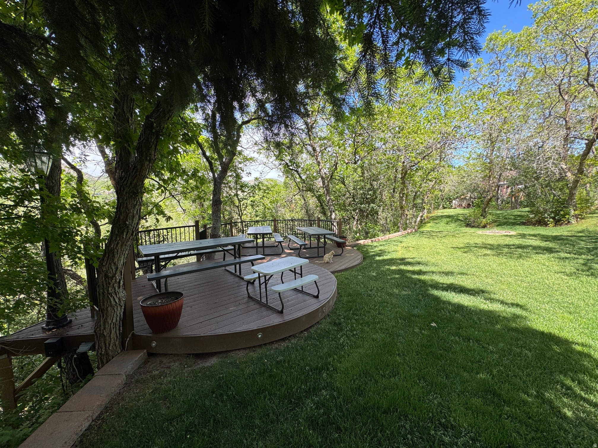 main property photo 23