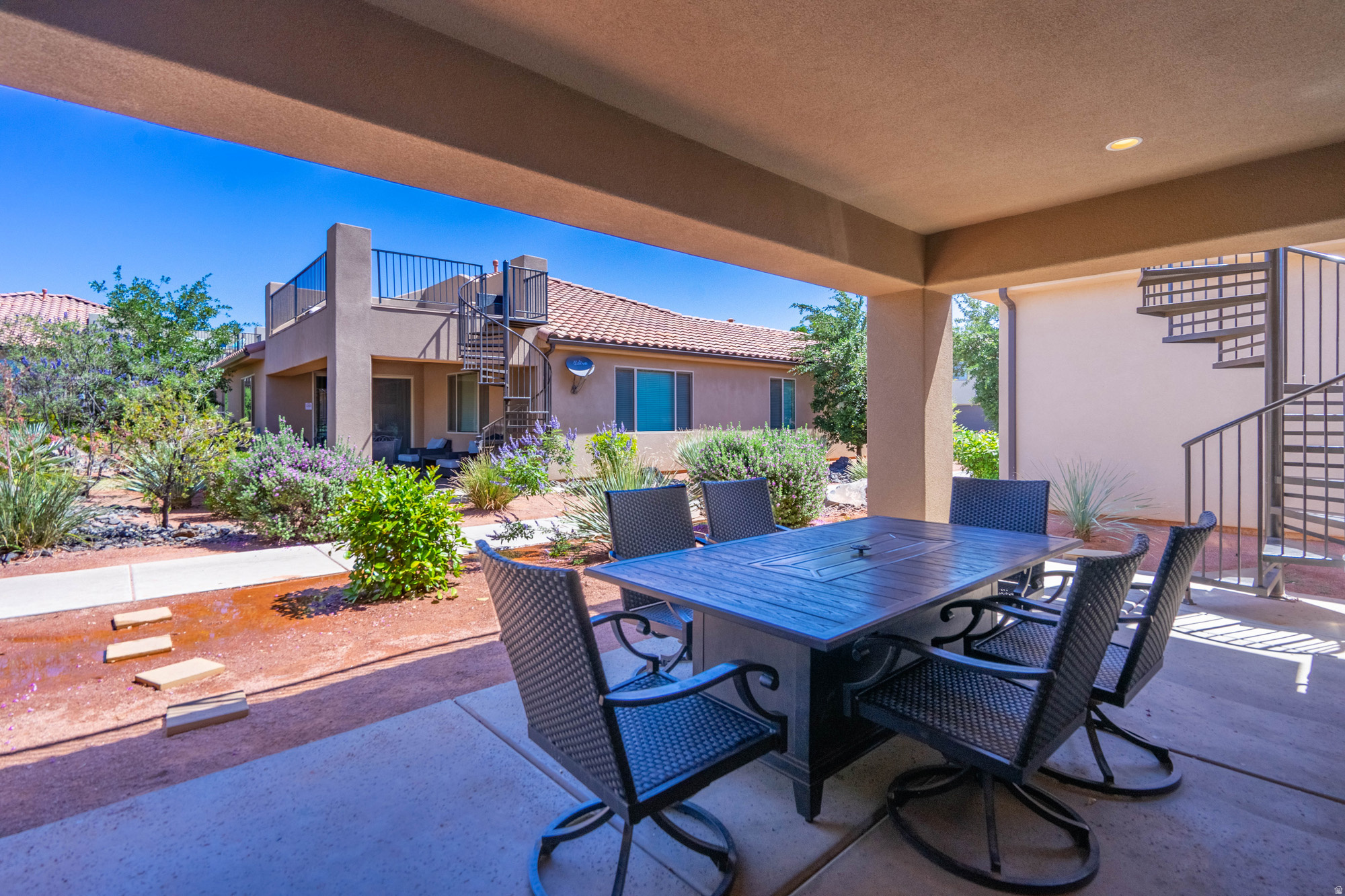 main property photo 60